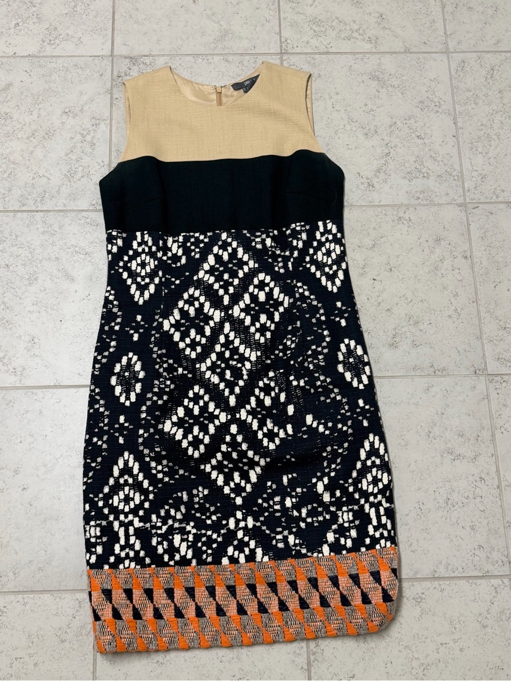 Per Se Sleeveless Colorblock Lace Sheath midi Dress - Beige & Black
